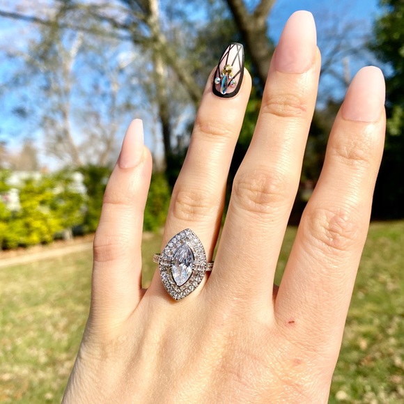 NEW Gorgeous 925 Silver Rings for Women - Picture 8 of 8